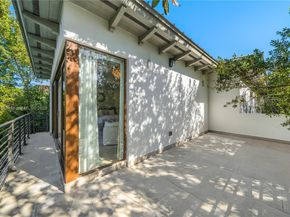 1621 S Bayshore Dr, Miami FL 33133