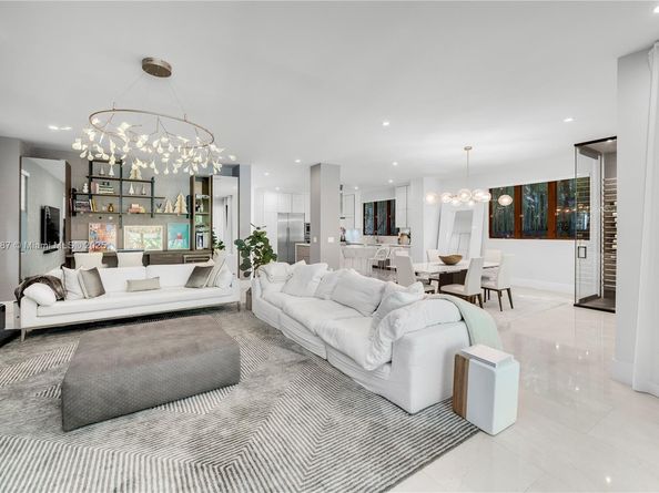 1621 S Bayshore Dr, Miami FL 33133