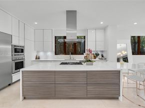 1621 S Bayshore Dr, Miami FL 33133