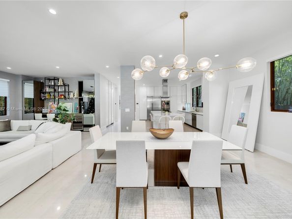 1621 S Bayshore Dr, Miami FL 33133