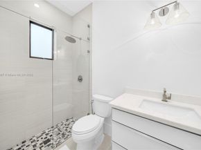 1621 S Bayshore Dr, Miami FL 33133