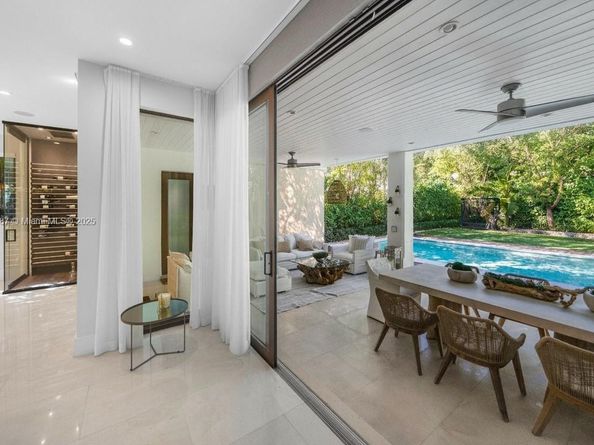 1621 S Bayshore Dr, Miami FL 33133