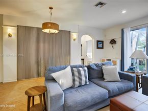 13174 NW 9th Ct, Pembroke Pines FL 33028