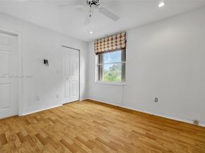 13174 NW 9th Ct, Pembroke Pines FL 33028