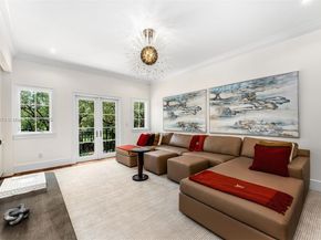 5001 Pine Dr, Miami FL 33143