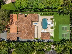 5001 Pine Dr, Miami FL 33143
