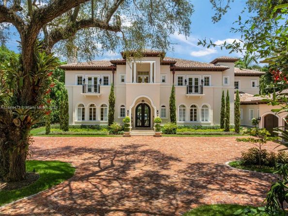 5001 Pine Dr, Miami FL 33143