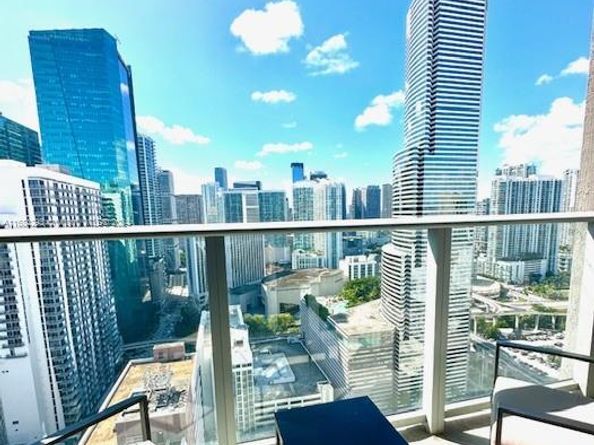 Undisclosed Address #A11684293, Miami FL 33131