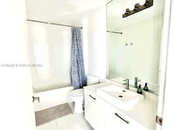 Undisclosed Address #A11684293, Miami FL 33131