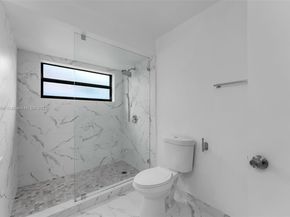 1052 NW 127th Path, Miami FL 33182