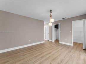 1052 NW 127th Path, Miami FL 33182