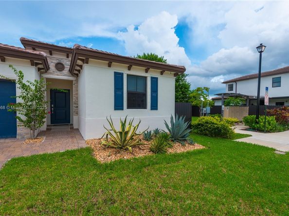 23341 SW 132nd Pl, Miami FL 33032