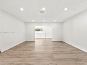 7971 NW 3rd Pl, Margate FL 33063