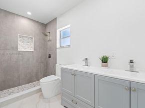 7971 NW 3rd Pl, Margate FL 33063