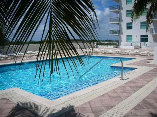 140 S Dixie Hwy 411, Hollywood FL 33020