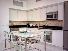 92 SW 3rd St 4709, Miami FL 33130