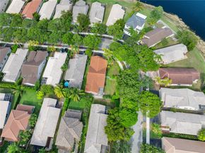 4361 Mahogany Ridge Dr, Weston FL 33331