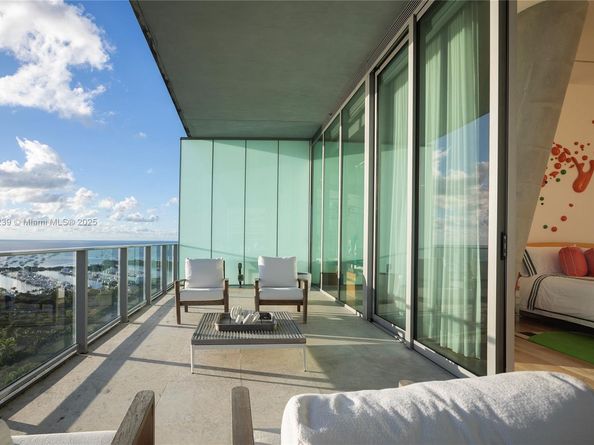 2675 S Bayshore Dr 1601S, Miami FL 33133