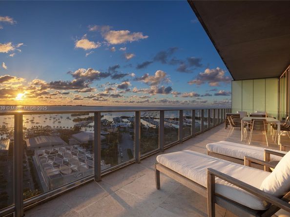 2675 S Bayshore Dr 1601S, Miami FL 33133