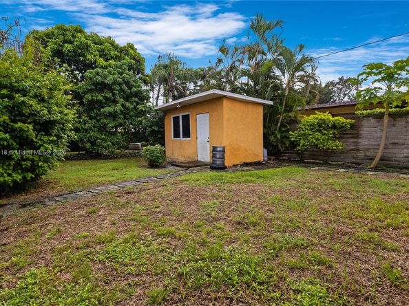 404 NE 24th Ave, Pompano Beach FL 33062