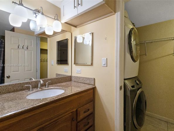 404 NE 24th Ave, Pompano Beach FL 33062