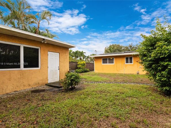 404 NE 24th Ave, Pompano Beach FL 33062