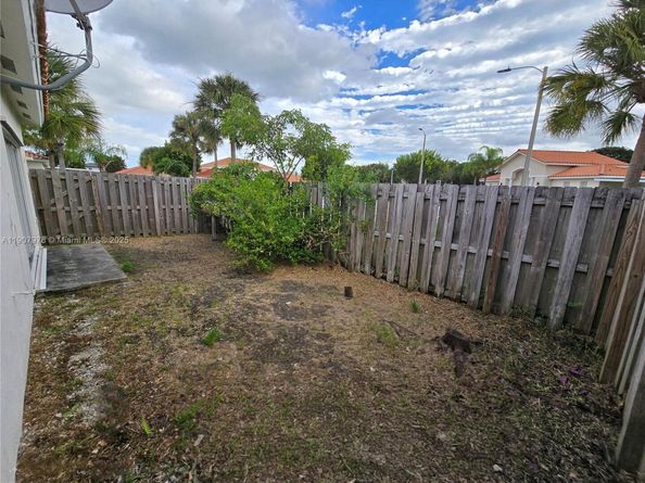 18201 SW 109th Pl, Miami FL 33157