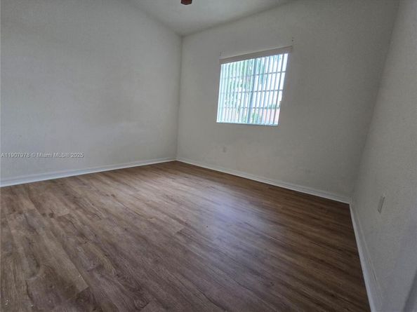 18201 SW 109th Pl, Miami FL 33157