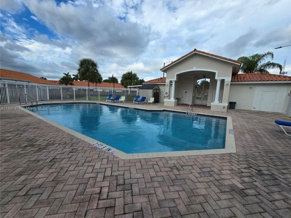 18201 SW 109th Pl, Miami FL 33157