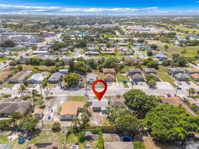 1660 W 26th St, Riviera Beach FL 33404