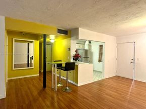 2841 Somerset Dr 117, Lauderdale Lakes FL 33311