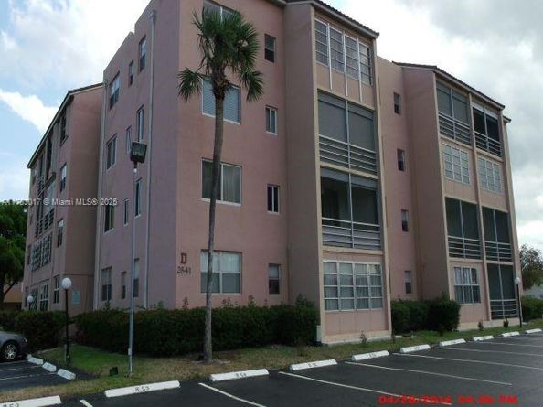 2841 Somerset Dr 117, Lauderdale Lakes FL 33311
