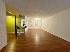 2841 Somerset Dr 117, Lauderdale Lakes FL 33311