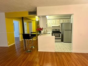2841 Somerset Dr 117, Lauderdale Lakes FL 33311