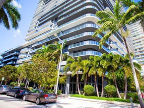 121 NE 34th St 2616, Miami FL 33137