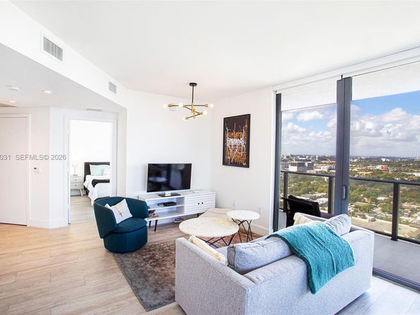 121 NE 34th St 2616, Miami FL 33137