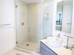 121 NE 34th St 2616, Miami FL 33137