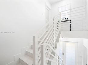 3909 Garden Avenue, Miami Beach FL 33140