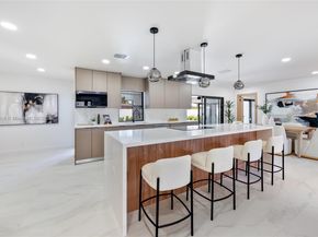 2415 NE 35th Dr, Fort Lauderdale FL 33308
