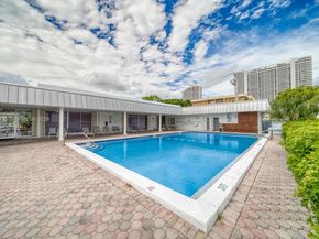 3849 NE 169th St 412, North Miami Beach FL 33160