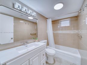 3849 NE 169th St 412, North Miami Beach FL 33160