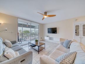 3849 NE 169th St 412, North Miami Beach FL 33160