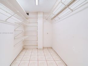 3849 NE 169th St 412, North Miami Beach FL 33160