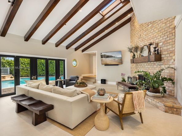 8521 SW 145th St, Palmetto Bay FL 33158