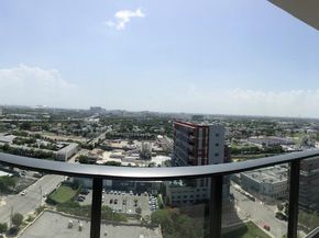 1600 NE 1st Ave 1715, Miami FL 33132