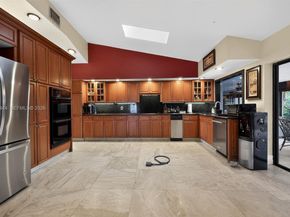 9420 Sea Turtle Ln, Plantation FL 33324