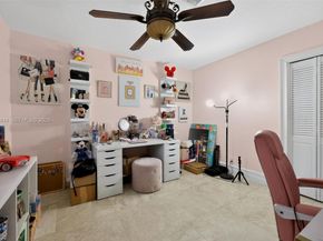 9420 Sea Turtle Ln, Plantation FL 33324