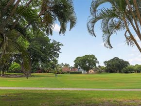 9420 Sea Turtle Ln, Plantation FL 33324
