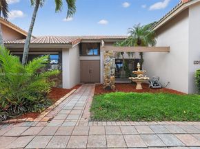 9420 Sea Turtle Ln, Plantation FL 33324