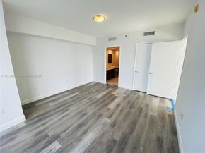 475 Brickell Ave 3715, Miami FL 33131